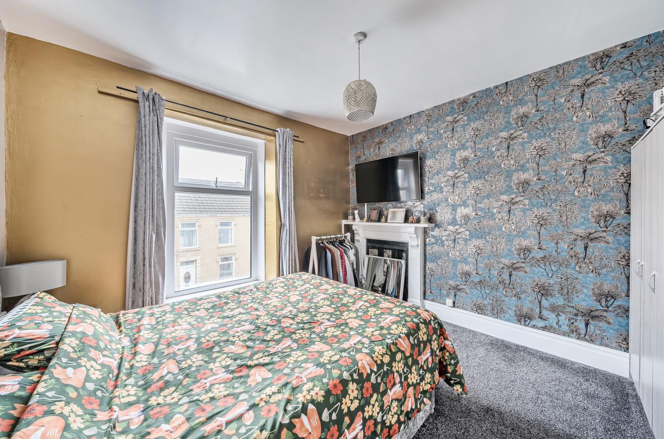 Llandafen Road, Llanelli, SA14 9BD